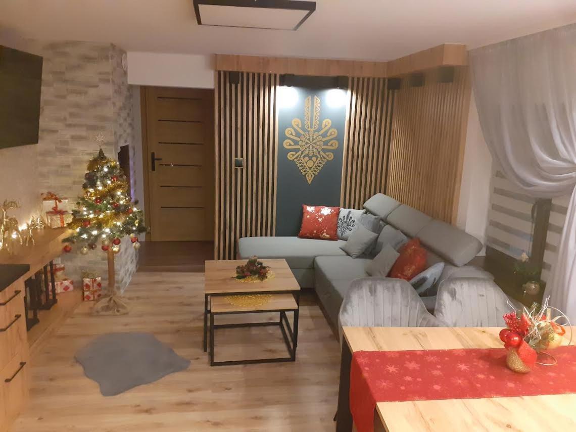 Apartament Tatravika Z Basenem I Widokiem 코스실리스코 외부 사진