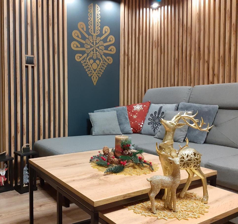 Apartament Tatravika Z Basenem I Widokiem 코스실리스코 외부 사진